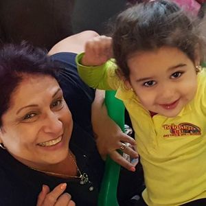 Meet your Posher, Maria mercedes